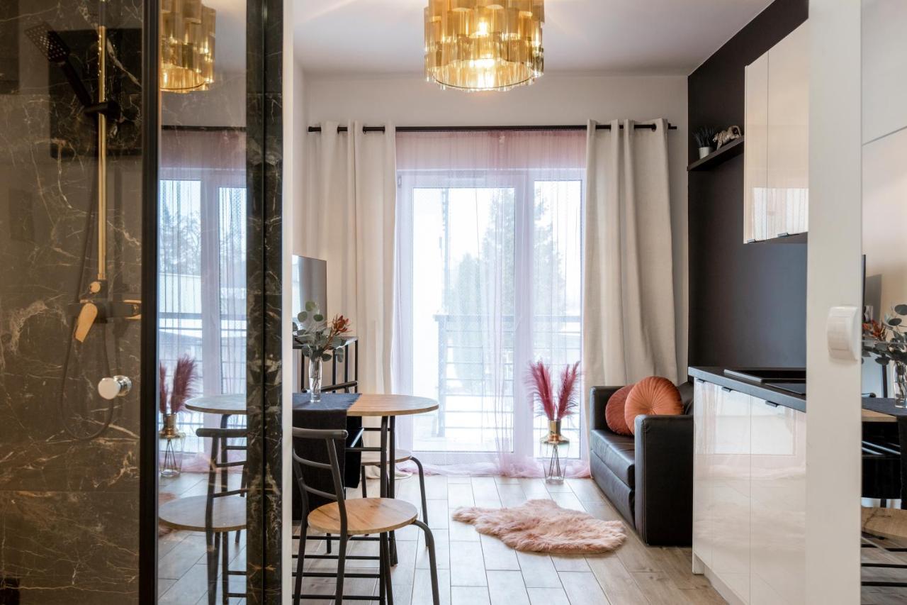 Wyjatkowy Apartament Z Prysznicem Posrodku Na Wyjatkowe Wieczory - Dostep Na Kod, Parking Лодзь Экстерьер фото